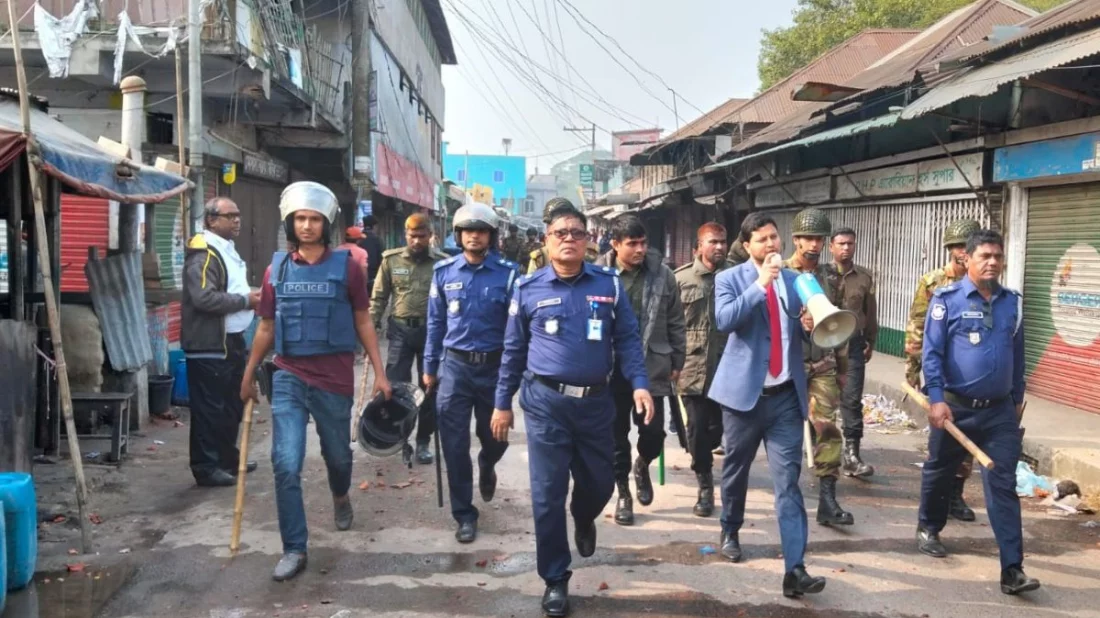 ছাত্রদলের প্রতিষ্ঠাবার্ষিকীতে ধাক্কাধাক্কি থেকে সংঘর্ষ, আহত অর্ধশতাধিক